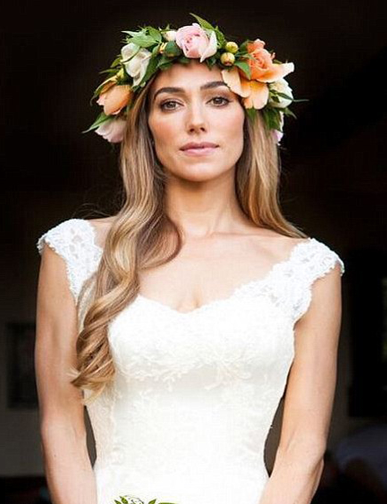 Jacqui Ainsley Marries Guy Ritchie in Couture Wedding Dress