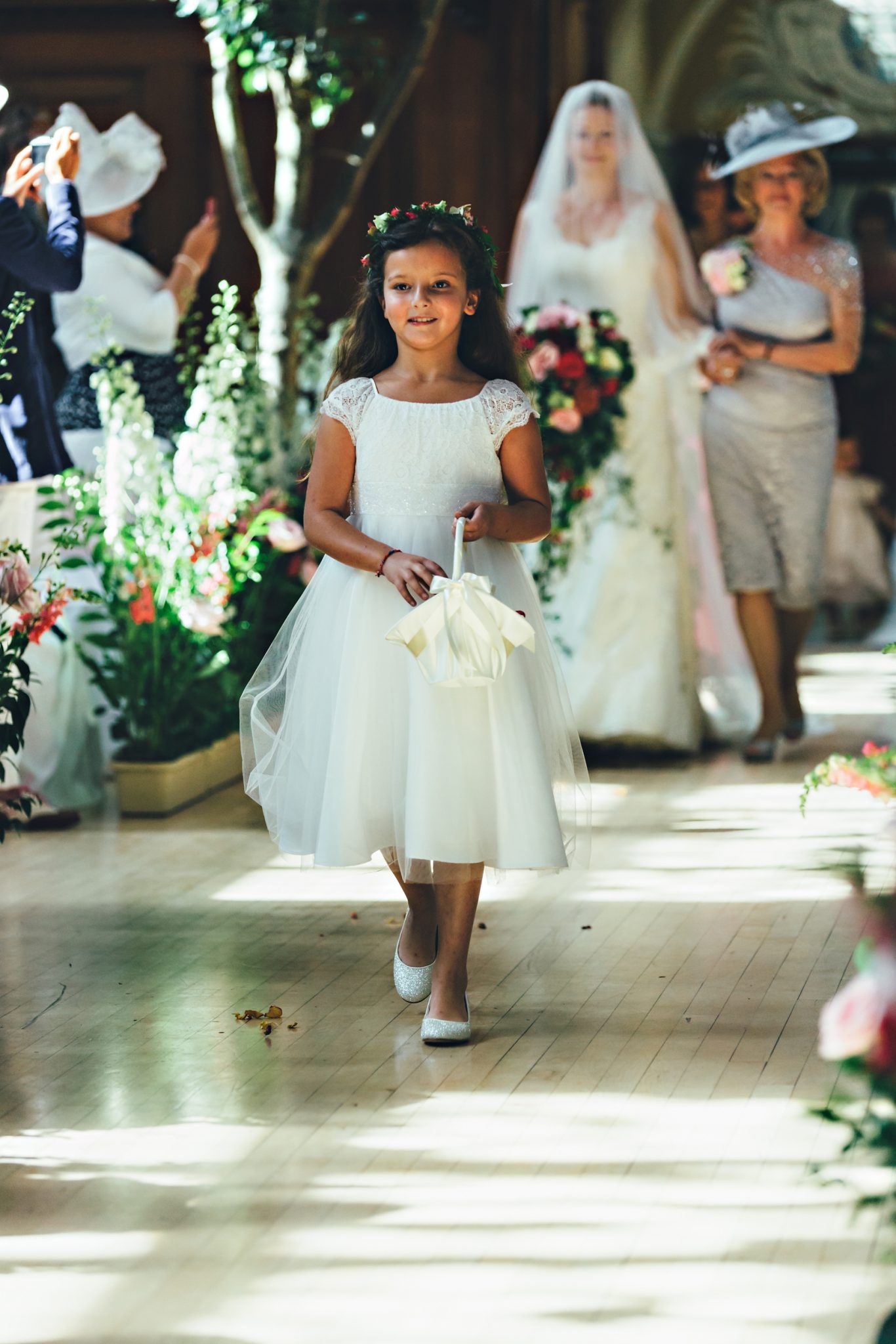 Phillipa Lepley Wedding dress flowers