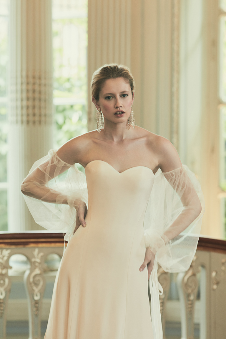 Phillipa-Lepley-Plain-Crepe-Wedding-Dress-Tulle-Sleeves-b