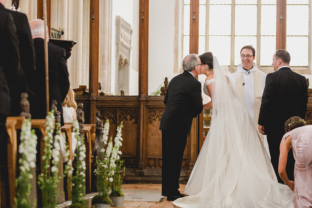 Phillipa-Lepley-Lace-Beaded-Bodice-Veil-Couture-Wedding-Dress-London